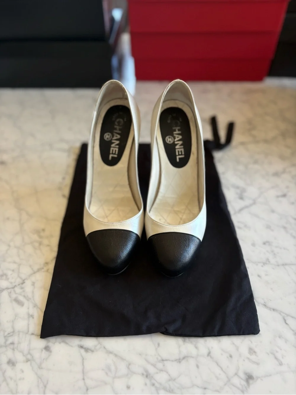 CHANEL IVORY AND BLACK CAPE, LEATHER PLATFORM PUMPS